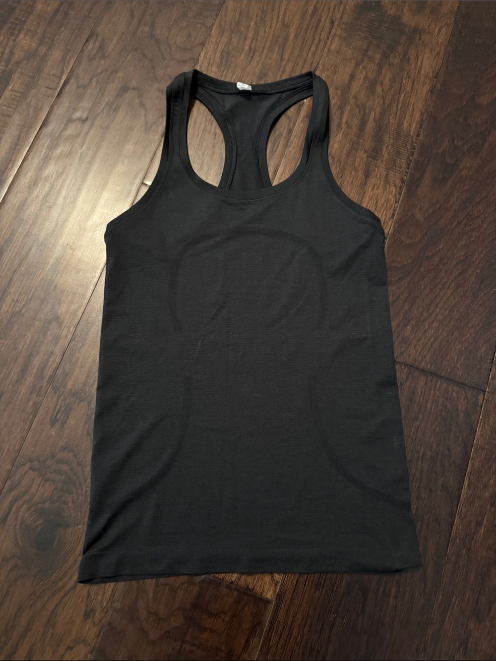 Lululemon Women's Black Racerback Tank Top - 4